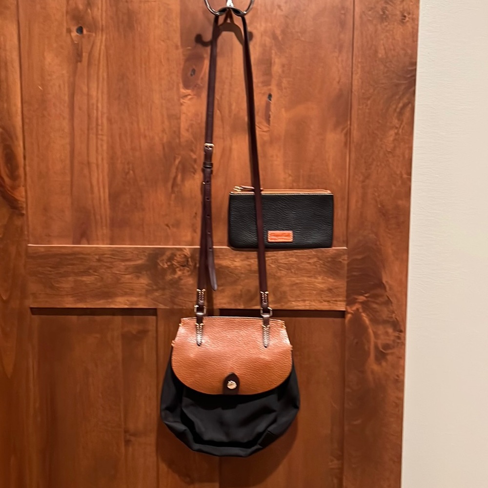 Dooney & Bourke crossbody with wallet